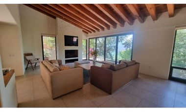 CASA CONTEMPORANEA EN VENTA