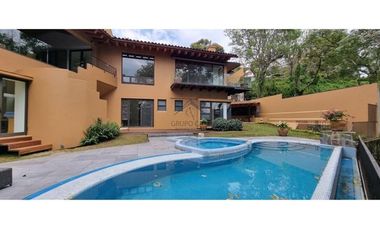 CASA CONTEMPORANEA EN VENTA