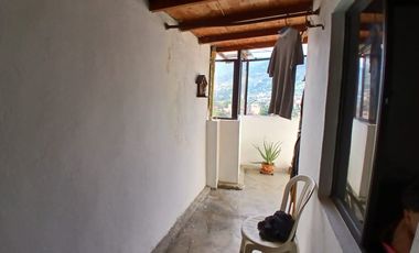 Venta hermosa casa unifamiliar a 2 cuadras del parque principal de Copacabana-Antioquia