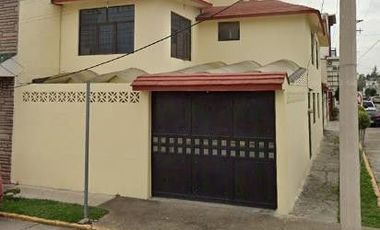 EXCELENTE PROPIEDAD UBICADA EN LA COLONIA PASEOS DE SANTA MARIA, EN CUAUTITLAN IZCALLI, EDO DE MEXICO.