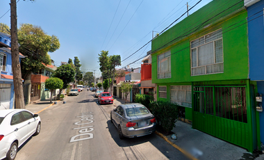 CASA EN CALLE DEL CEDRO, LOS REYES IXTACALA, TLALNEPANTLA, ESTADO DE MÉXICO. ¡NO CRÉDITOS!