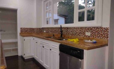 SE VENDE CONDOMINIO LUJOSO EN UNIDAD CERRADA