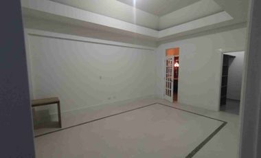 SE VENDE CONDOMINIO LUJOSO EN UNIDAD CERRADA