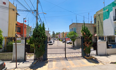 CASA EN CALLE SIERRA DE LA PLATA, JOYAS DE CUAUTITLAN, CUAUTITLAN, ¡NO CREDITOS!