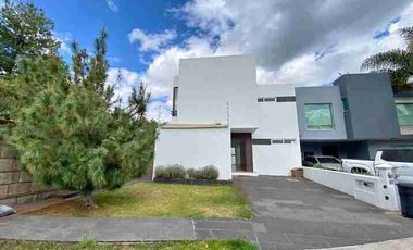 SE RENTA CASA CERCA DE TEC MONTERREY ALTOZANO MORELIA