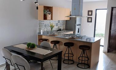 CASA EN VENTA EN EL PUEBLITO, DENTRO DE CONDOMINIO