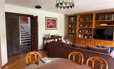 RENTA MAGNÍFICA CASA ESTILO MEXICANO CONTEMPORÁNEO EN HACIENDA SANTA FE