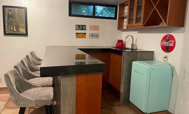 RENTA MAGNÍFICA CASA ESTILO MEXICANO CONTEMPORÁNEO EN HACIENDA SANTA FE