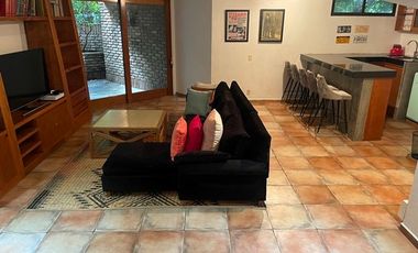 RENTA MAGNÍFICA CASA ESTILO MEXICANO CONTEMPORÁNEO EN HACIENDA SANTA FE