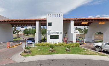 Venta de Hermosa Casa, Santiago de Querétaro, Querétaro.