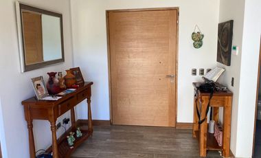 Venta Exclusiva Casa estilo Mediterránea en Condominio Privado-Talagante