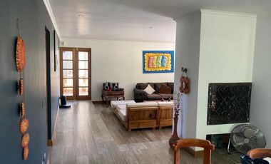 Venta Exclusiva Casa estilo Mediterránea en Condominio Privado-Talagante