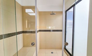 CASA EN RENTA, JURIQUILLA QUERÉTARO