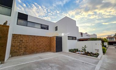 CASA EN RENTA, JURIQUILLA QUERÉTARO