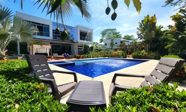 TE ALQUILO ESPECTACULAR FINCA EL TRIUNFO LLAMANOS AL3023246387 DISPONIBLE PARA TEMPORADA ESTADIA COMPLETAMENTE PRIVADA