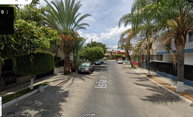 ESTA ES TU OPORTUNIDAD DE TENER TU CASA PROPIA EN UNA EXCELENTE ZONA JARDINES DEL SUR  HERMOSA CASA A SOLO $1'026,877 NO CREDITOS  PRECIO X TIEM. LIM