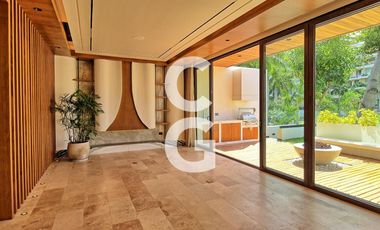 Casa en Venta en Cancun en Residencial La Marina Pto. Cancún con Rooftop