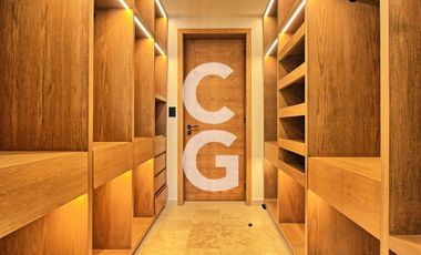 Casa en Venta en Cancun en Residencial La Marina Pto. Cancún con Rooftop