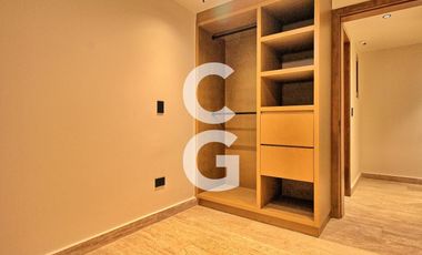 Casa en Venta en Cancun en Residencial La Marina Pto. Cancún con Rooftop