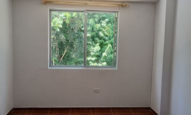 ARRIENDO CASA EN TUMBACO - CONJ. SAMANA