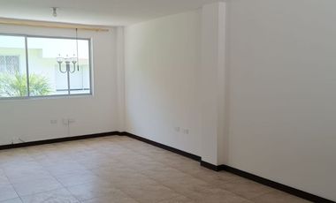 ARRIENDO CASA EN TUMBACO - CONJ. SAMANA
