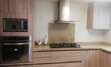 BONITA CASA BIEN UBICADA CON TODOS LOS SERVICOS