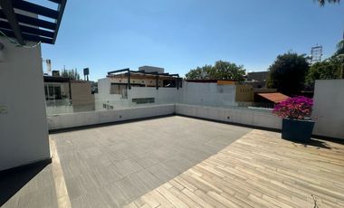 BONITA CASA BIEN UBICADA CON TODOS LOS SERVICOS
