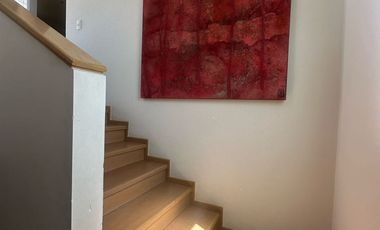 BONITA CASA BIEN UBICADA CON TODOS LOS SERVICOS
