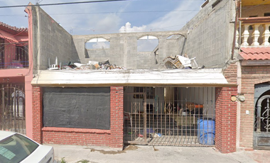 Casa en Remate Bancario en C. 9, Mirasierra, Saltillo, Coah. (65% debajo de su valor comercial)