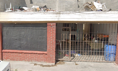 Casa en Remate Bancario en C. 9, Mirasierra, Saltillo, Coah. (65% debajo de su valor comercial)