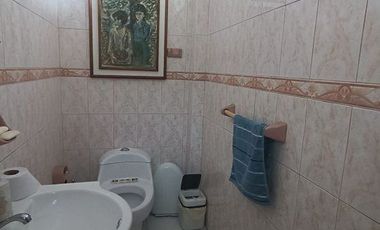 SE VENDE CASA DE TRES PISOS EN EL SUR DE MACHALA