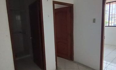 SE VENDE CASA DE TRES PISOS EN EL SUR DE MACHALA