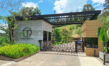 Hermoso lote en venta con represa en Tierra Prometida Guatapé