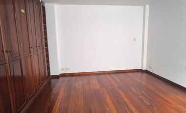 Vive a lo Grande en Casa San Ignacio! Espacio, Confort y Elegancia en 4 Niveles