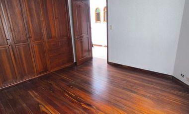 Vive a lo Grande en Casa San Ignacio! Espacio, Confort y Elegancia en 4 Niveles