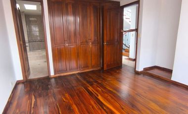 Vive a lo Grande en Casa San Ignacio! Espacio, Confort y Elegancia en 4 Niveles