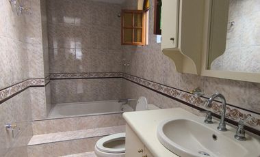 Vive a lo Grande en Casa San Ignacio! Espacio, Confort y Elegancia en 4 Niveles