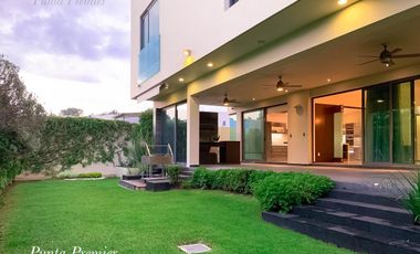 Casa de Lujo Puerta Aqua en Venta Av Universidad como Nueva Zona Dorada Andares Zapopan Punta Premier