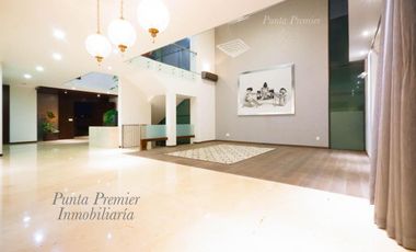 Casa de Lujo Puerta Aqua en Venta Av Universidad como Nueva Zona Dorada Andares Zapopan Punta Premier