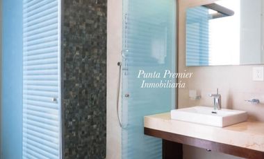 Casa de Lujo Puerta Aqua en Venta Av Universidad como Nueva Zona Dorada Andares Zapopan Punta Premier