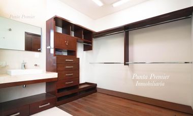 Casa de Lujo Puerta Aqua en Venta Av Universidad como Nueva Zona Dorada Andares Zapopan Punta Premier