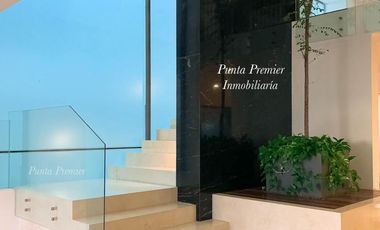 Casa de Lujo Puerta Aqua en Venta Av Universidad como Nueva Zona Dorada Andares Zapopan Punta Premier