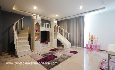 Residencia de lujo en Puerta las Lomas Venta zona Dorada Andares Puerta de Hierro Zapopan.