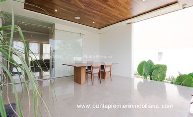 Residencia de lujo en Puerta las Lomas Venta zona Dorada Andares Puerta de Hierro Zapopan.