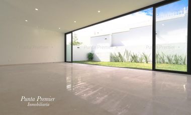 Residencia en Venta Nueva Abadia de Lujo Av. Universidad Zona andares Puerta de Hierro Zapopan