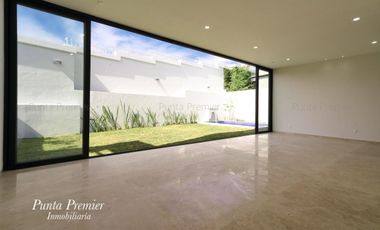 Residencia en Venta Nueva Abadia de Lujo Av. Universidad Zona andares Puerta de Hierro Zapopan