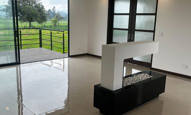 SE VENDE CASA EN COTA, VEREDA PARCELAS