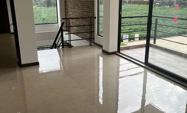 SE VENDE CASA EN COTA, VEREDA PARCELAS