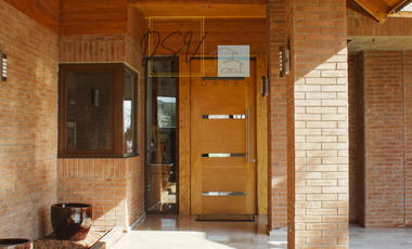 SE VENDE CASA HACIENDA CHICUREO  PIEDRA ROJA COLINA