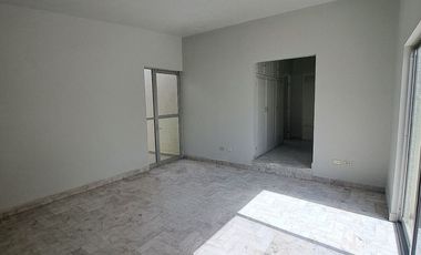 Excelente casa en renta para oficinas o casa habitación, al norte de Saltillo.